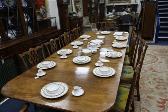 A Spode Fleur de Lys Gold pattern 90 piece dinner and coffee service